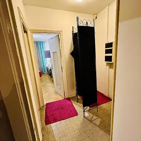 Saxe Cosy Garibaldi Privatunterkunft *